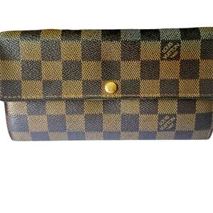 Louis Vuitton Damier Sarah Wallet
